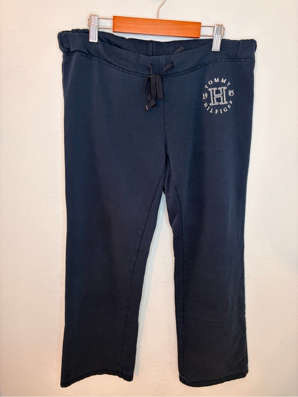 Tommy Hilfiger Navy low rise lounge pants with Logo 0016